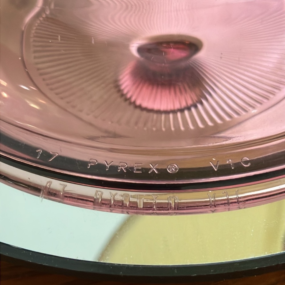 VINTAGE CORNING VISION CRANBERRY 24oz RIBBED LIDDED CASSEROLE DISH V-30-B - Picture 4 of 11
